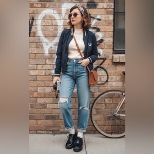 True Religion Bomber Jacket Womens Black LS World Tour 2002 Graphic Sz L VTG